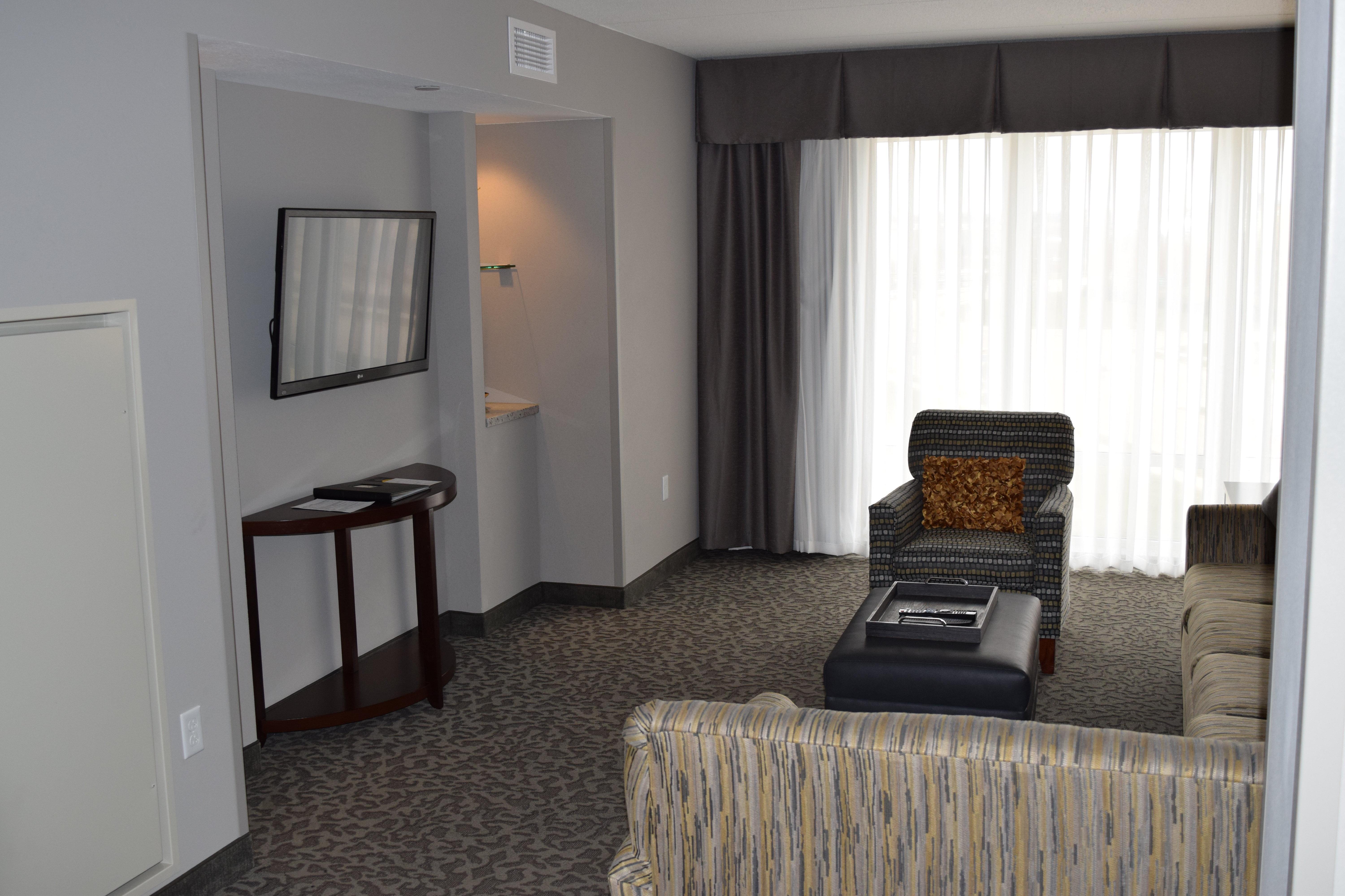Holiday Inn And Suites East Peoria By Ihg מראה חיצוני תמונה