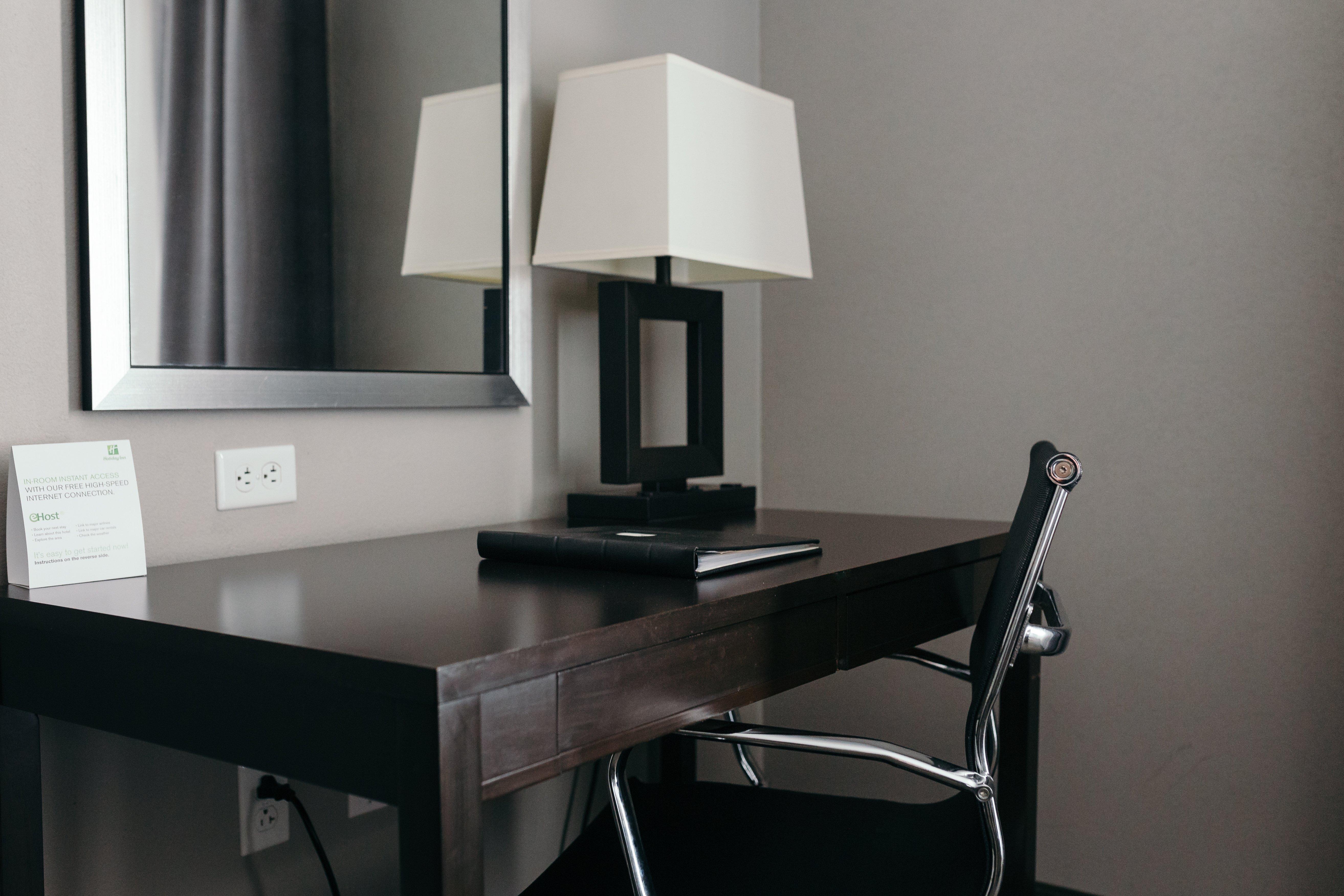 Holiday Inn And Suites East Peoria By Ihg מראה חיצוני תמונה