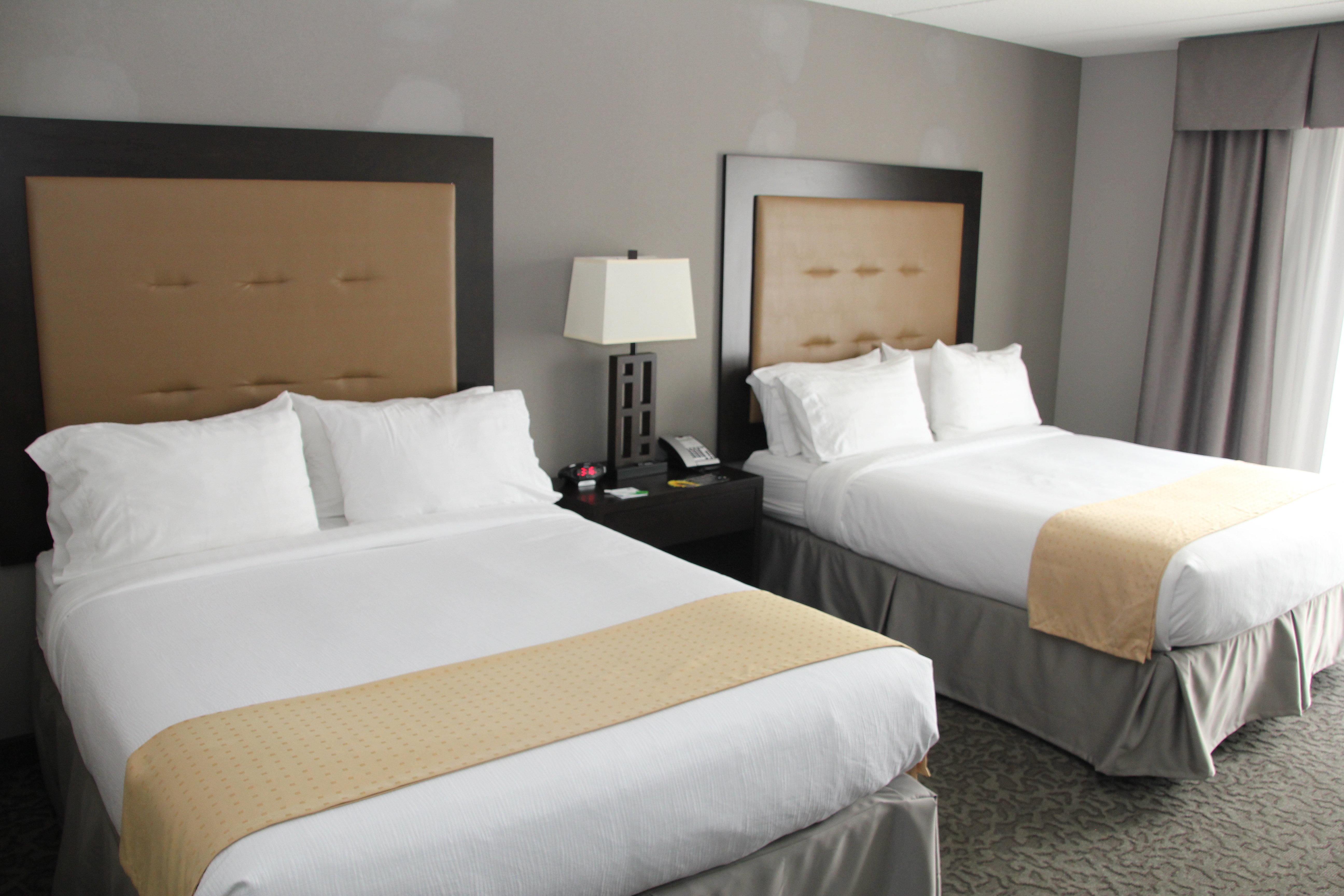 Holiday Inn And Suites East Peoria By Ihg מראה חיצוני תמונה