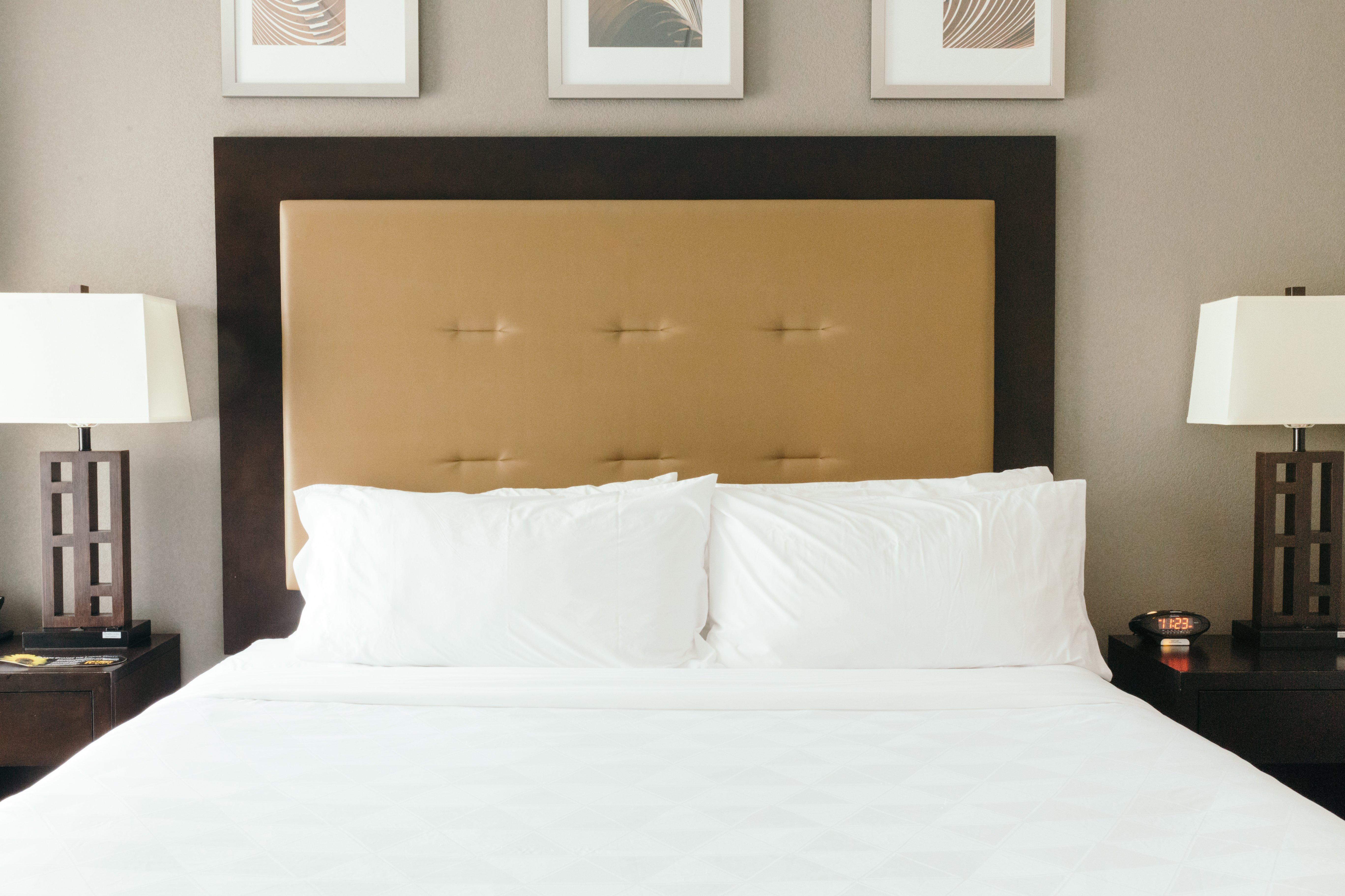 Holiday Inn And Suites East Peoria By Ihg מראה חיצוני תמונה