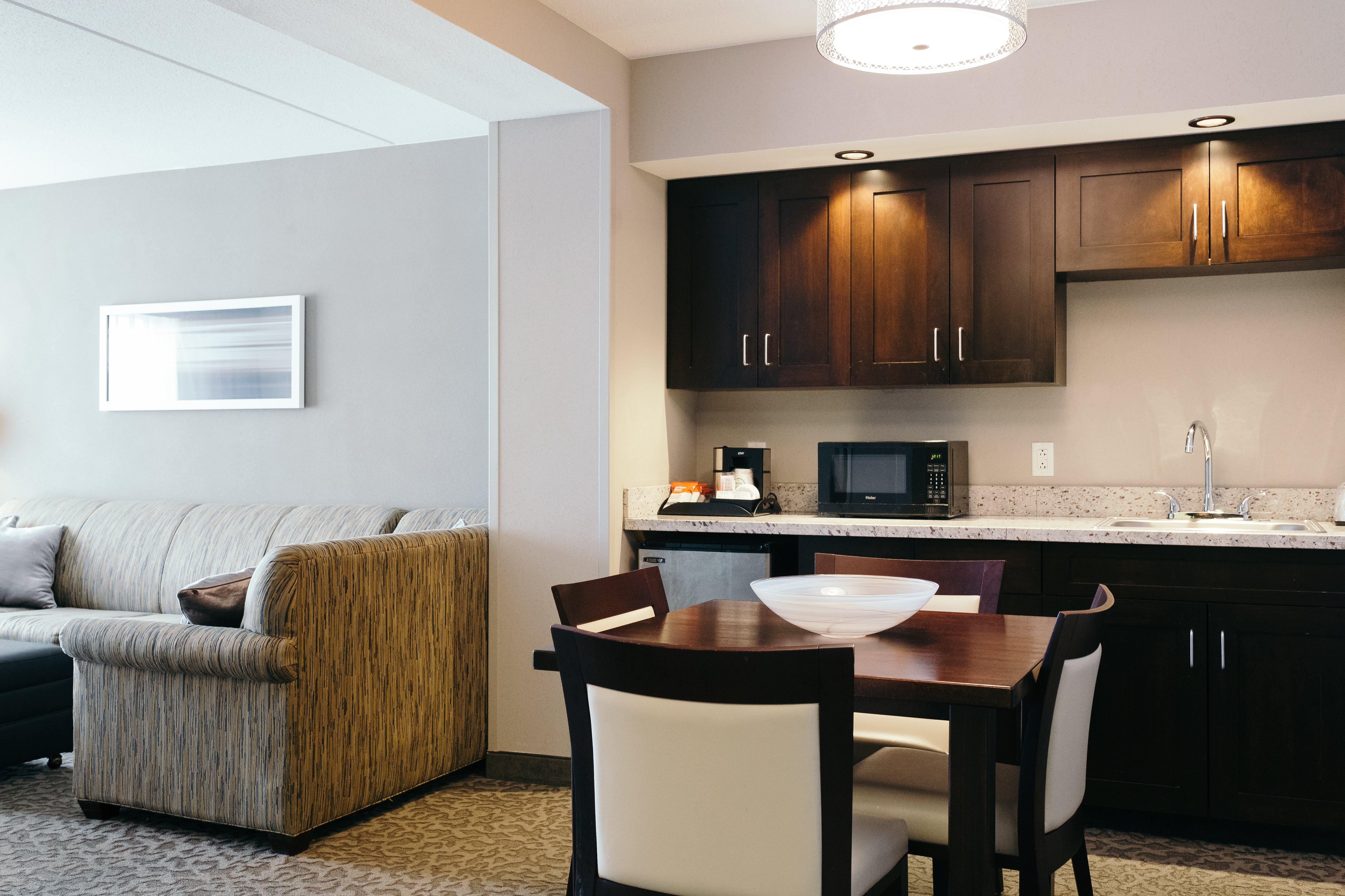 Holiday Inn And Suites East Peoria By Ihg מראה חיצוני תמונה